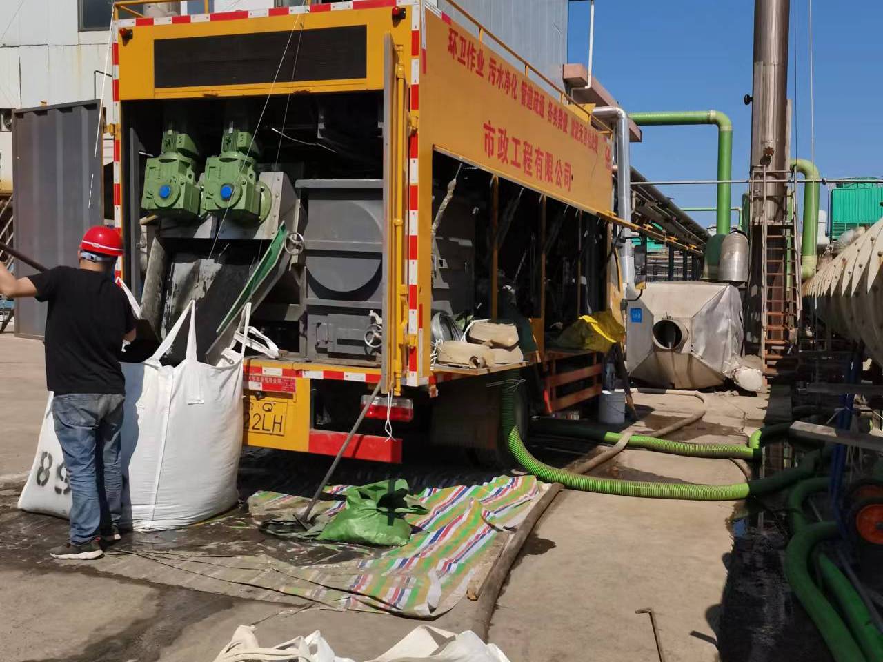 阳原淤泥压干处理